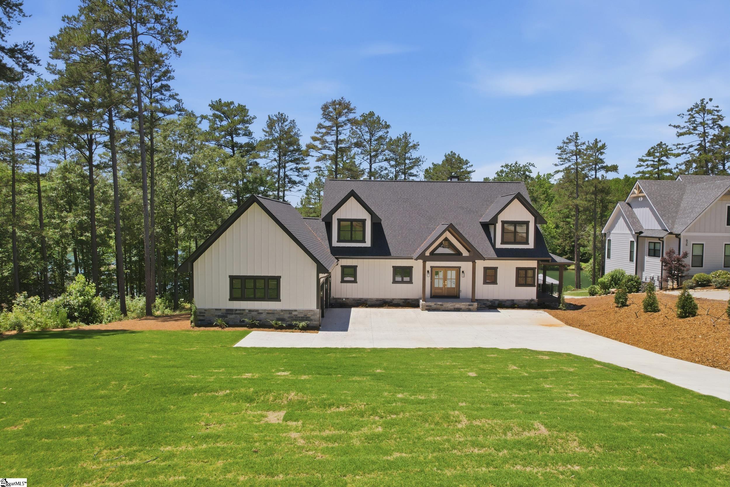 640 Crooked Trace Lane