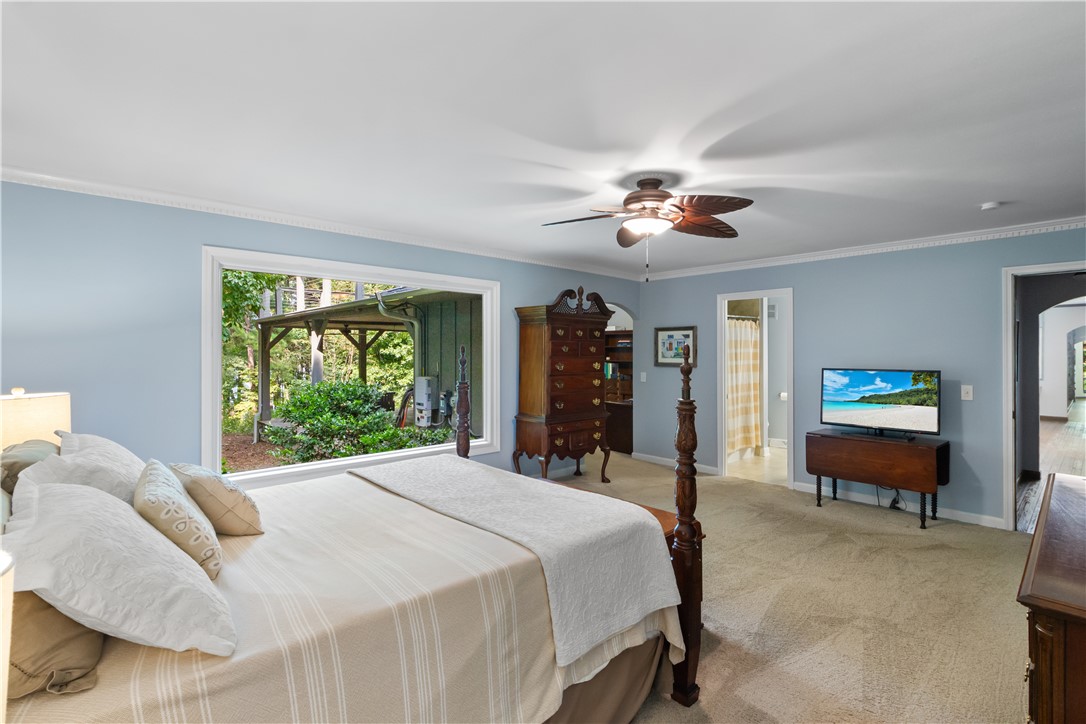 212 Middleton Shores Drive