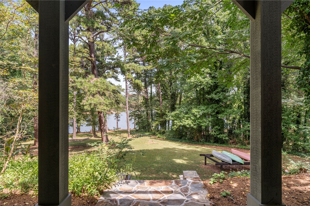 212 Middleton Shores Drive