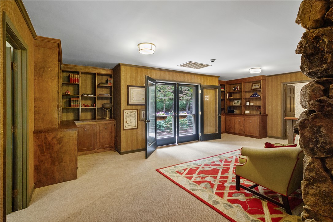 212 Middleton Shores Drive