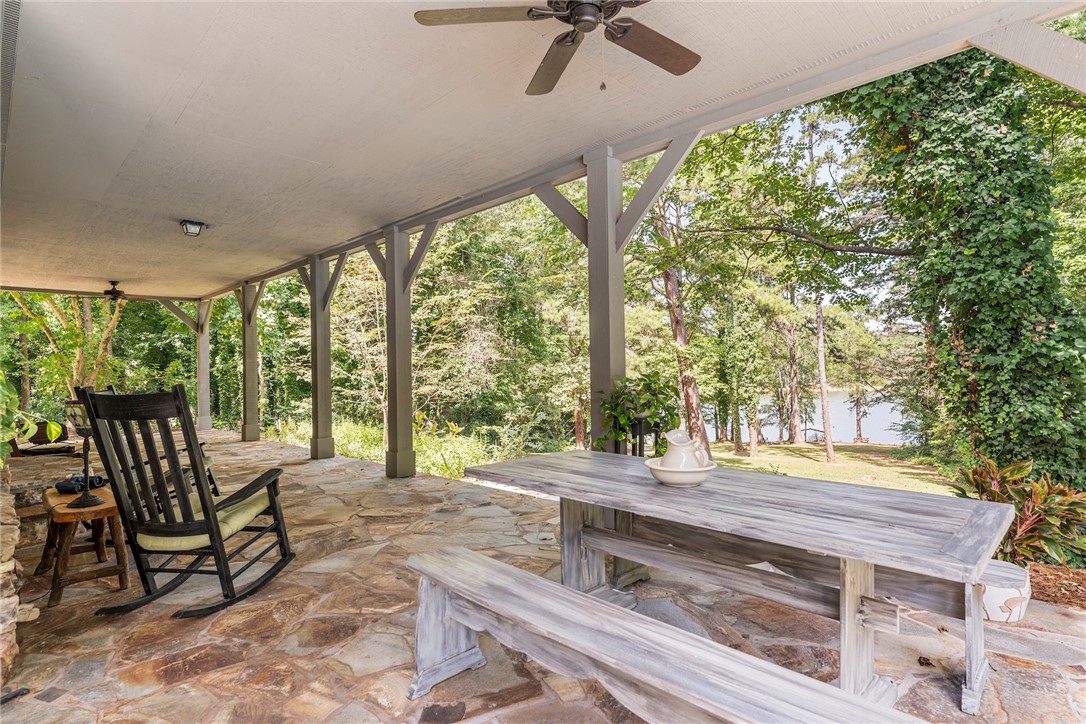 212 Middleton Shores Drive