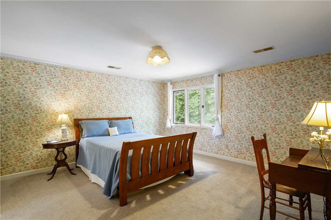 212 Middleton Shores Drive