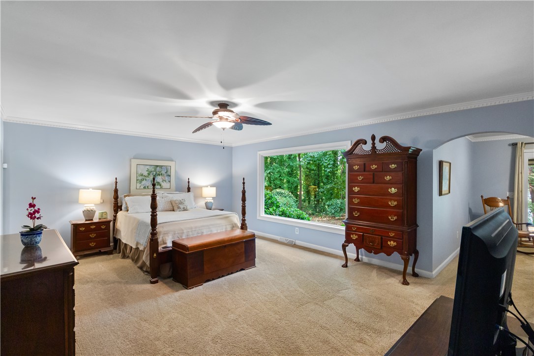 212 Middleton Shores Drive