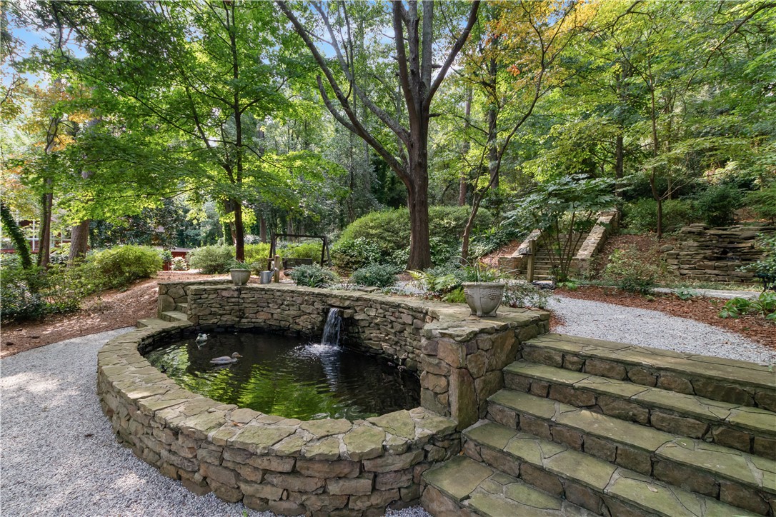 212 Middleton Shores Drive