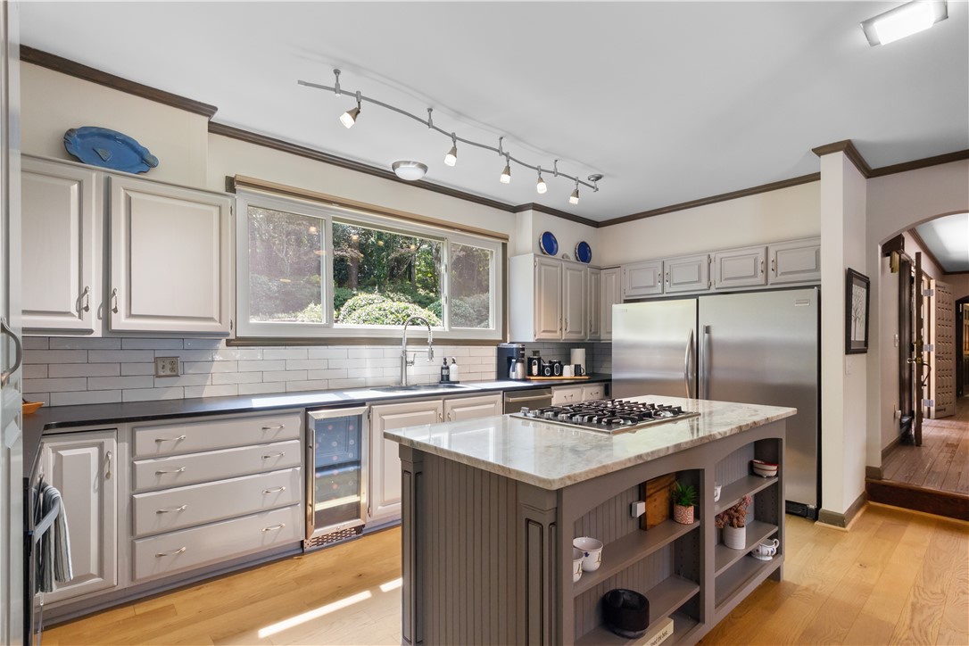 212 Middleton Shores Drive