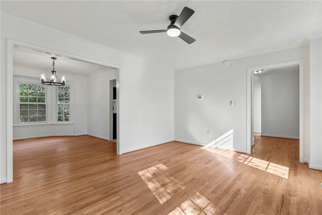 612 Walnut Way