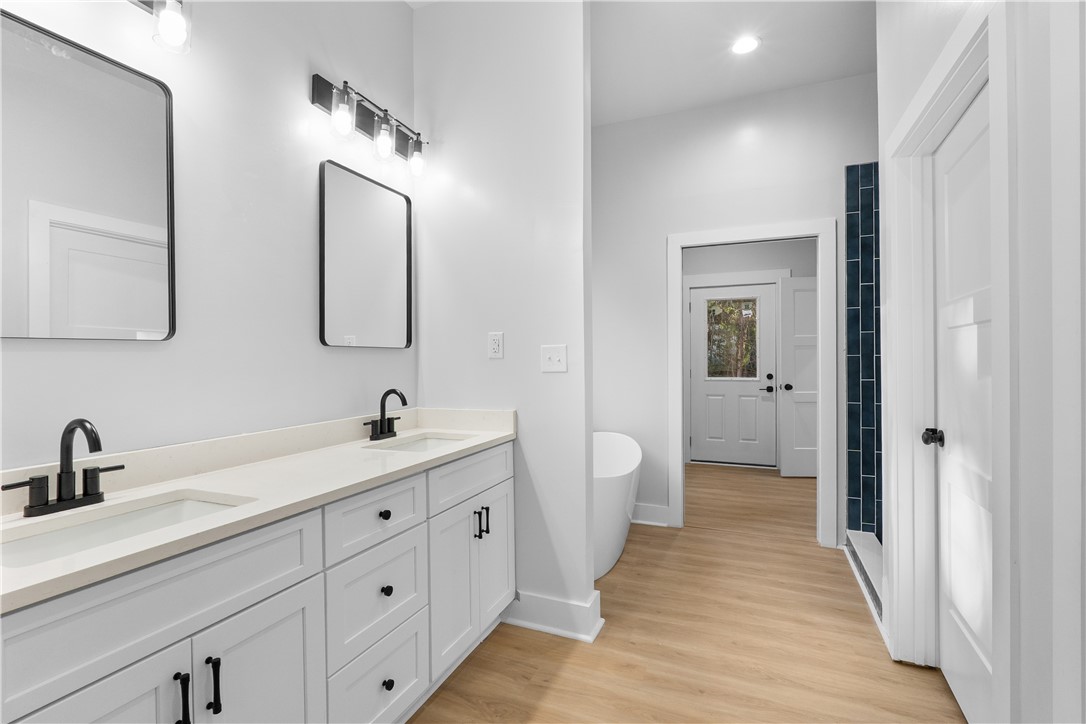 106 Summersweet Lane