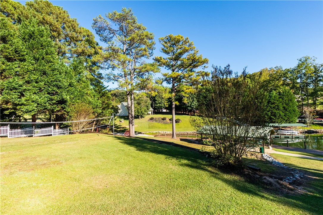 106 Summersweet Lane