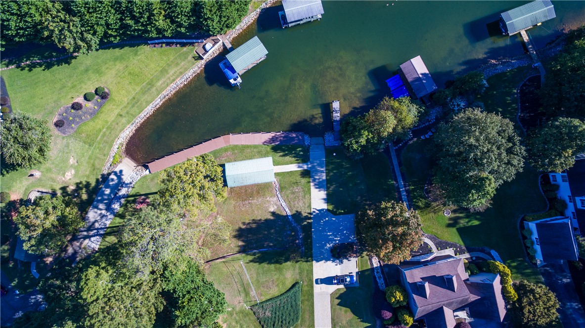 106 Summersweet Lane