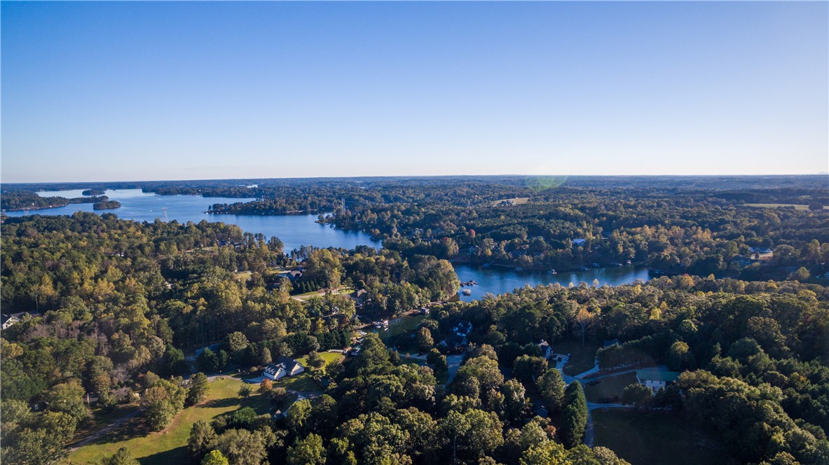 106 Summersweet Lane