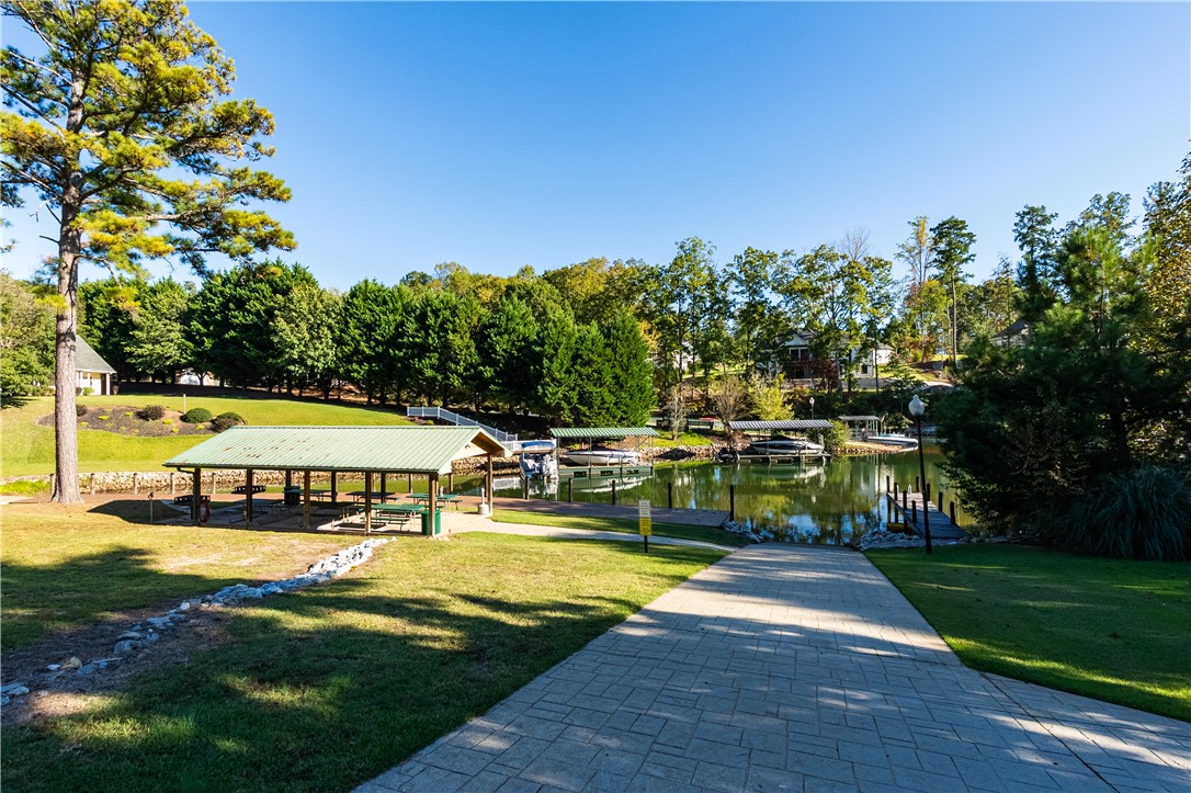 106 Summersweet Lane