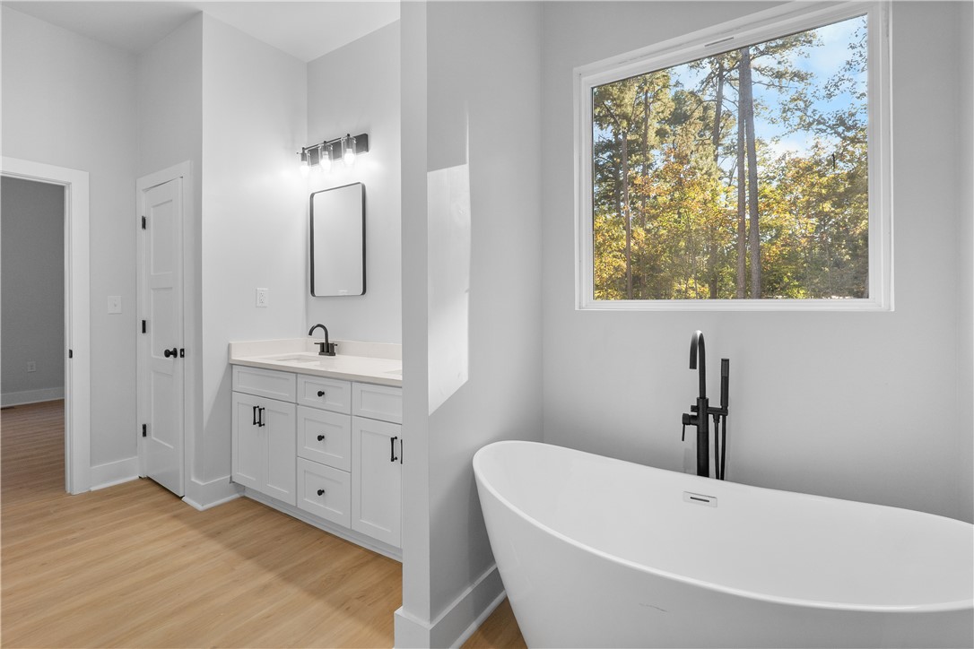 106 Summersweet Lane