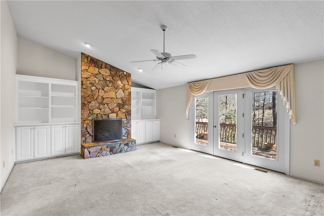 202 Snead Lane