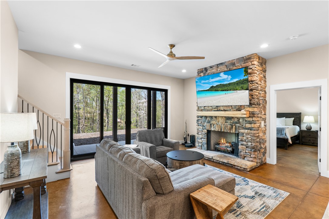 1111 Little River View Drive