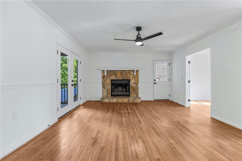 612 Walnut Way
