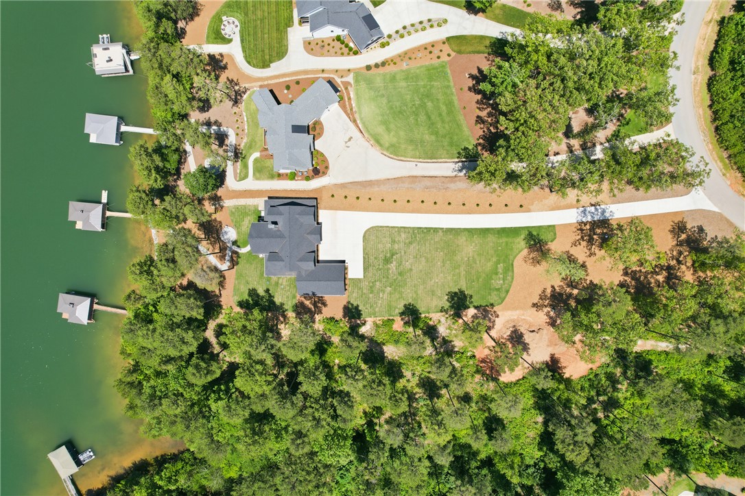 640 Crooked Trace Lane