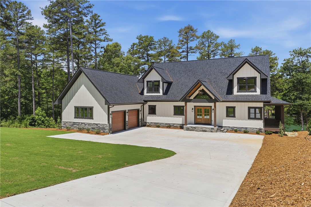 640 Crooked Trace Lane