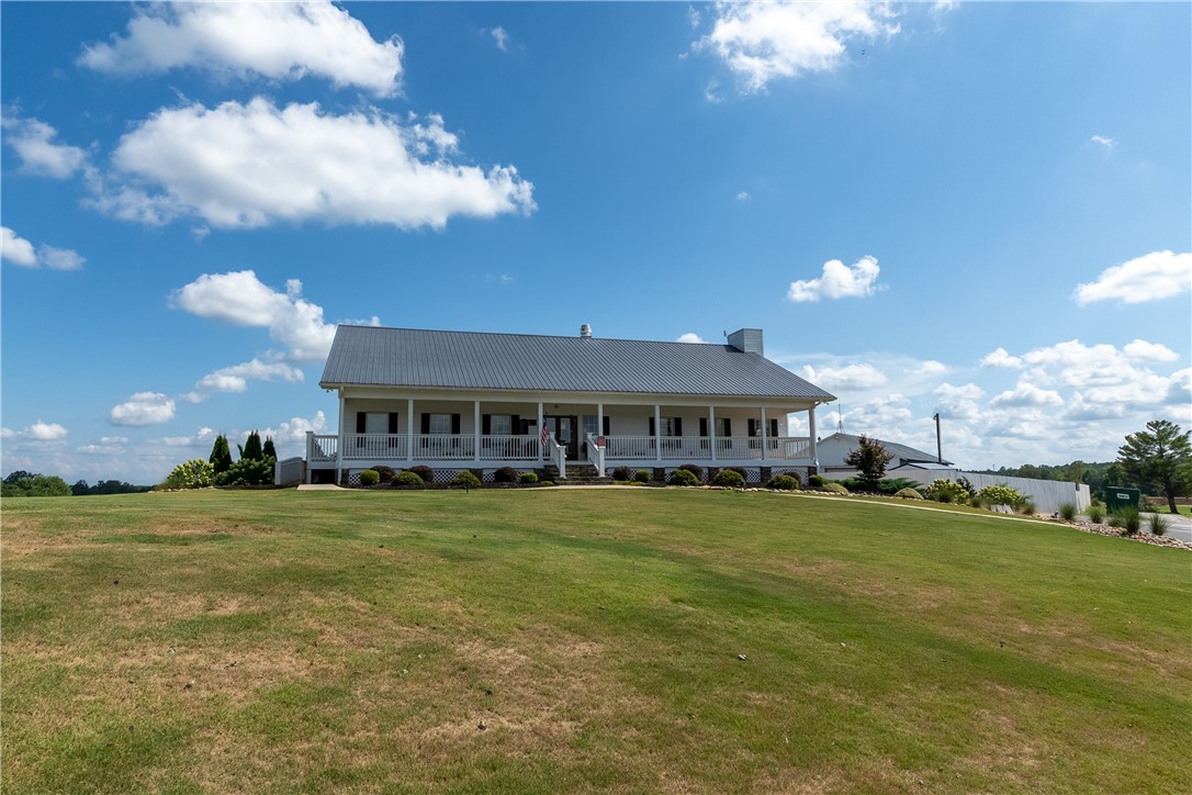 1907 Queen Drive