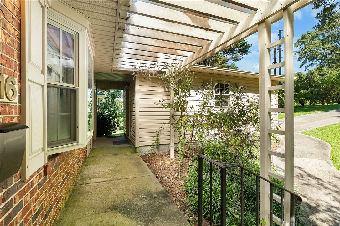 1116 S Andover Drive