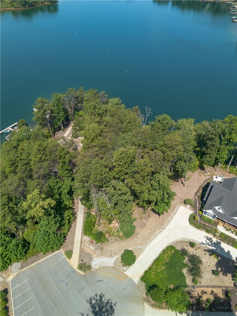 2000 Aberdeen Ln Squirrel Point