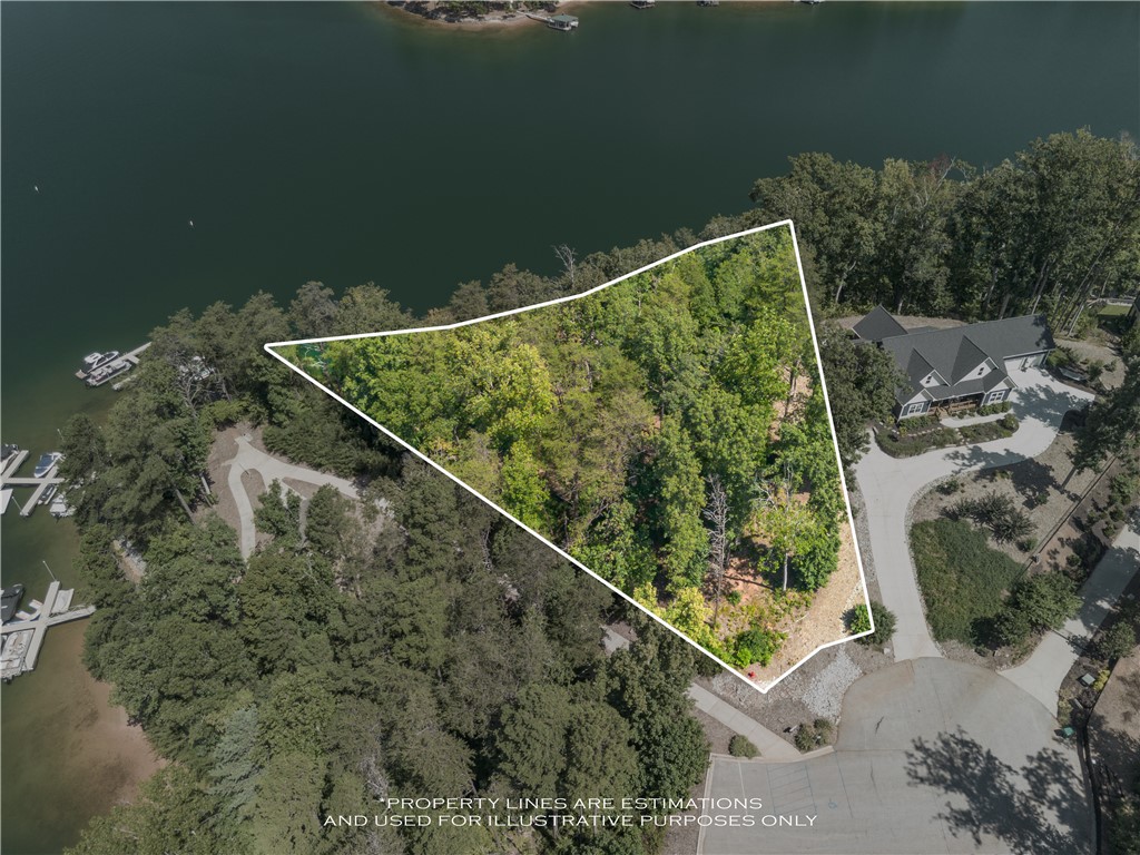 2000 Aberdeen Ln Squirrel Point