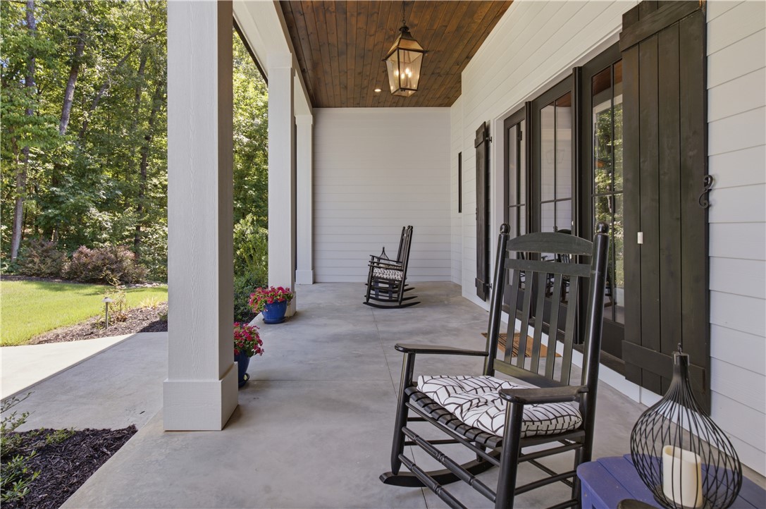 511 Oakdale Lane