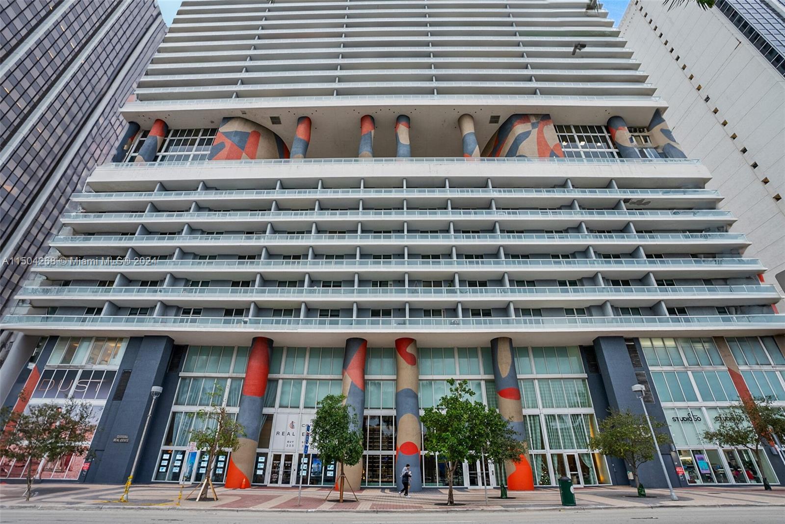 50 Biscayne Blvd # 4611