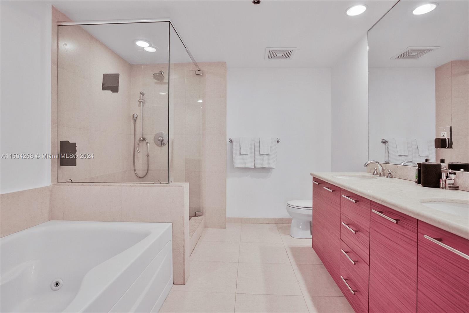 50 Biscayne Blvd # 4611