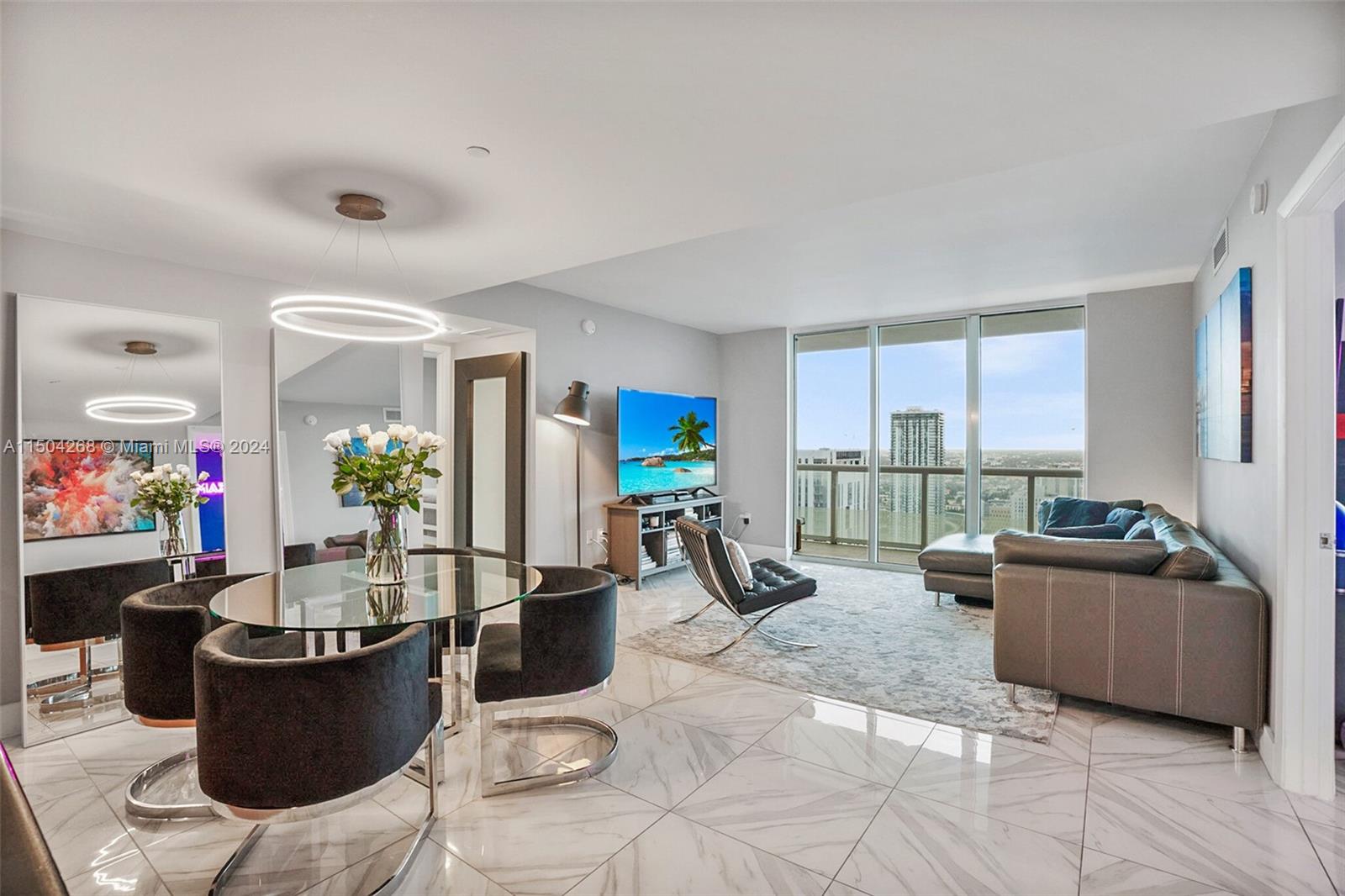 50 Biscayne Blvd # 4611