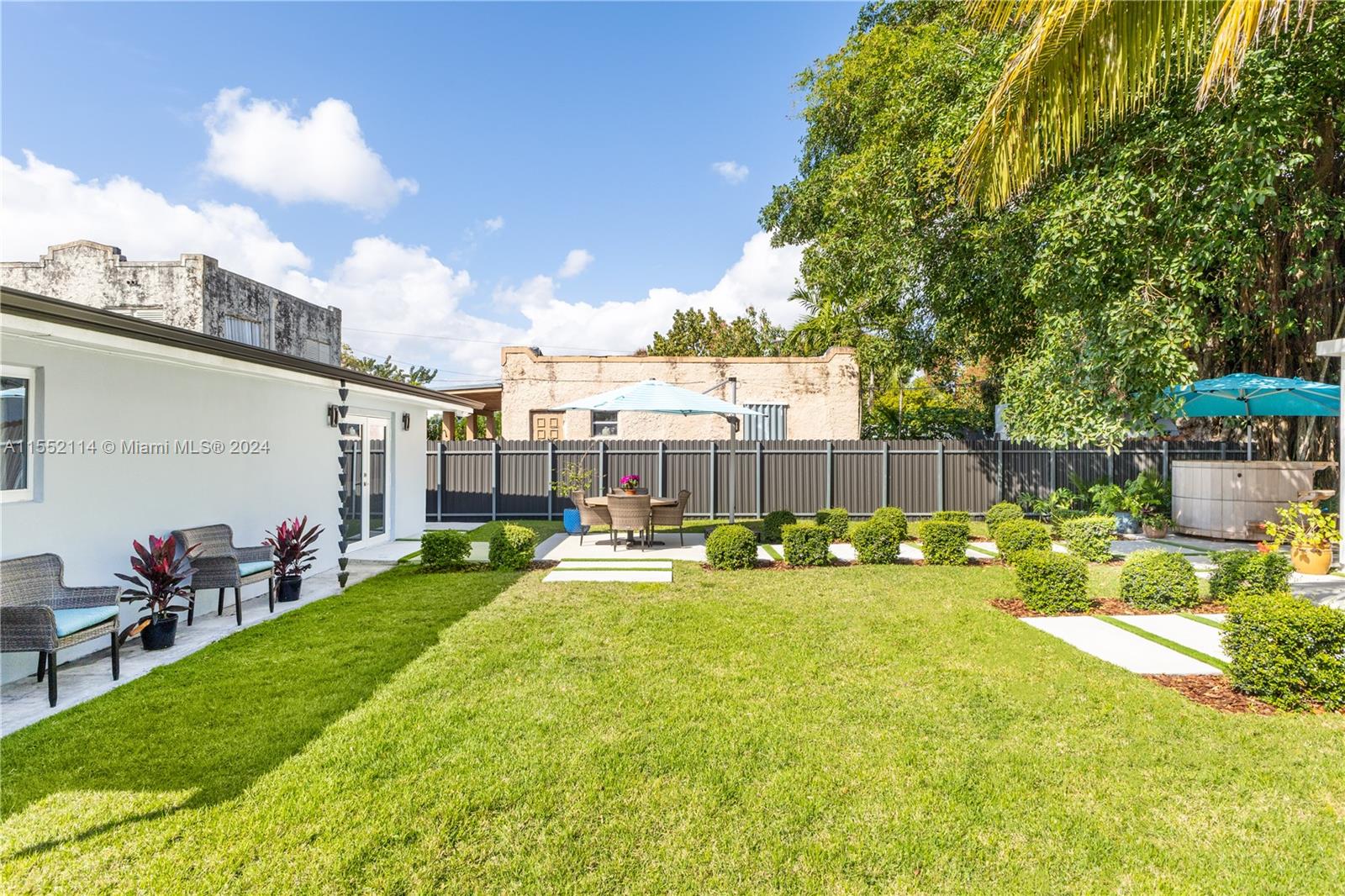 1153 SW 20th Ave