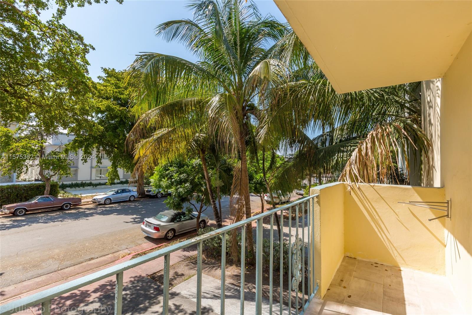 915 Jefferson Ave # 2A