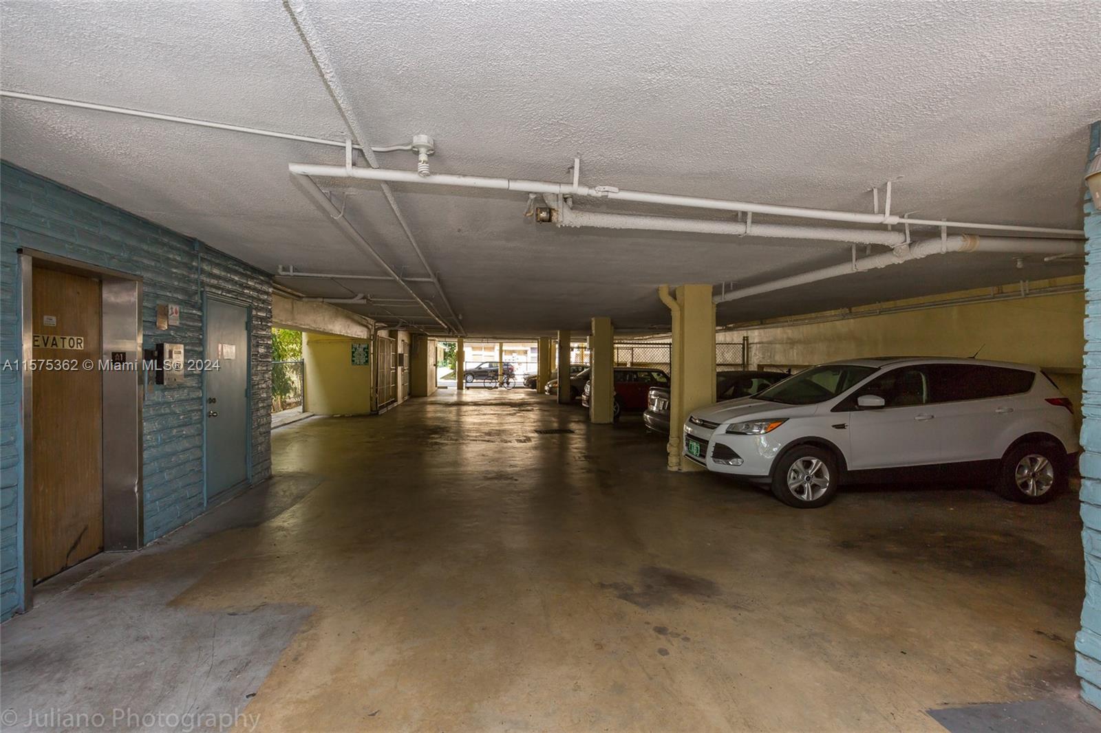915 Jefferson Ave # 2A