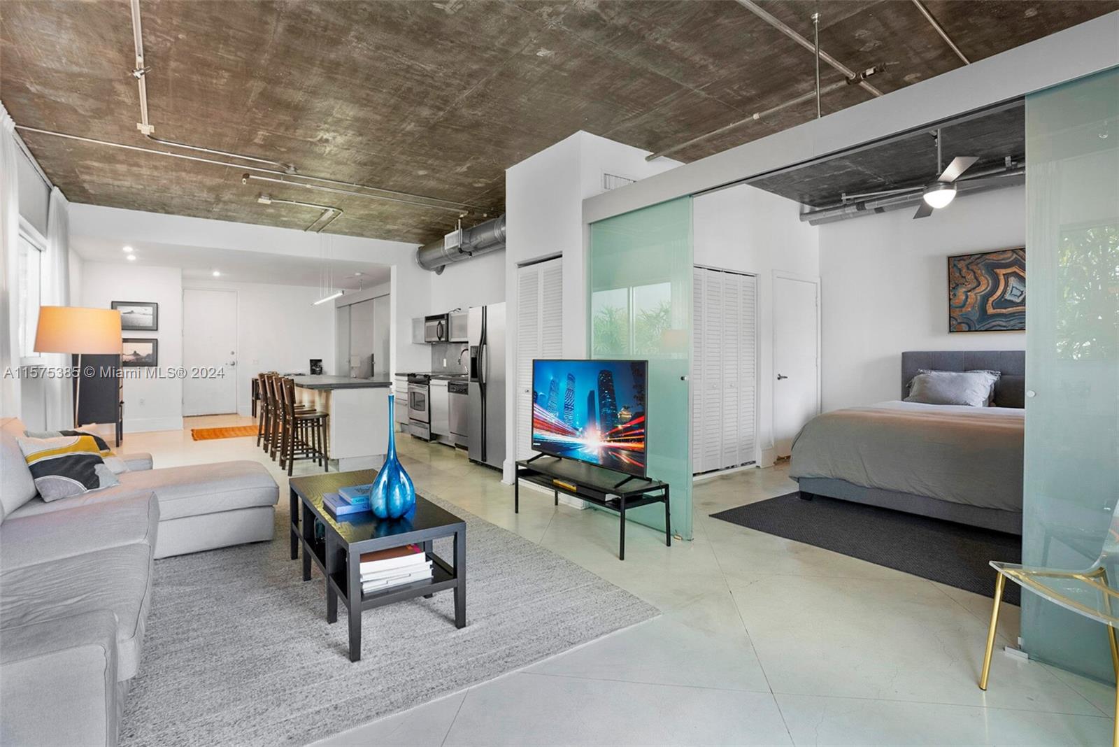 1700 Meridian Ave # 208