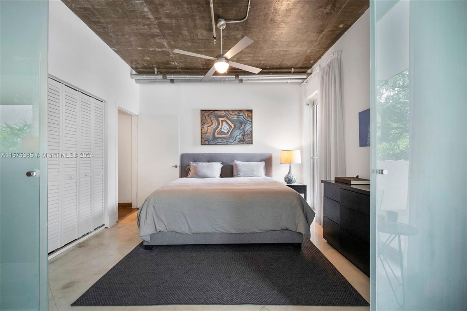 1700 Meridian Ave # 208