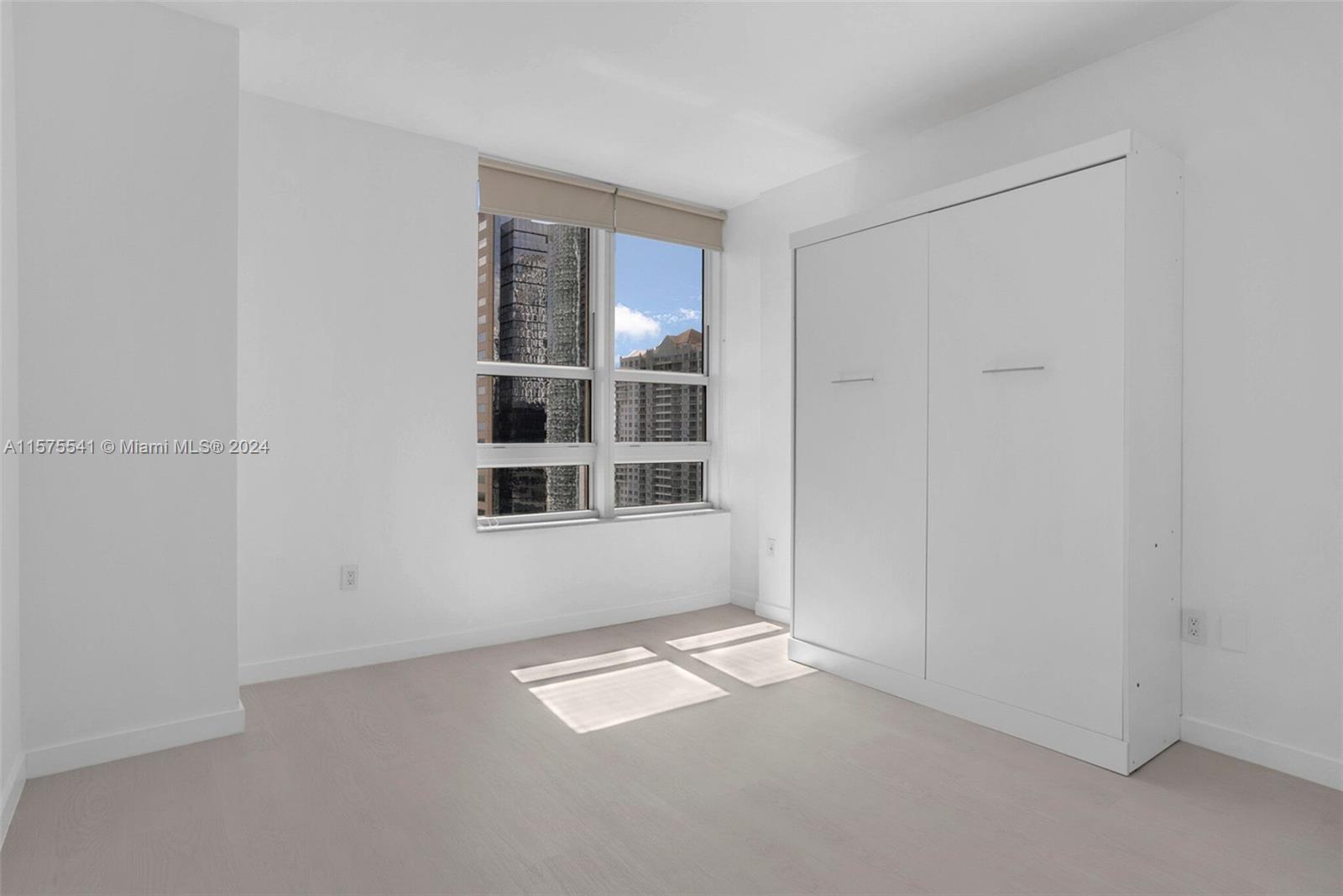 951 Brickell Ave # 2206