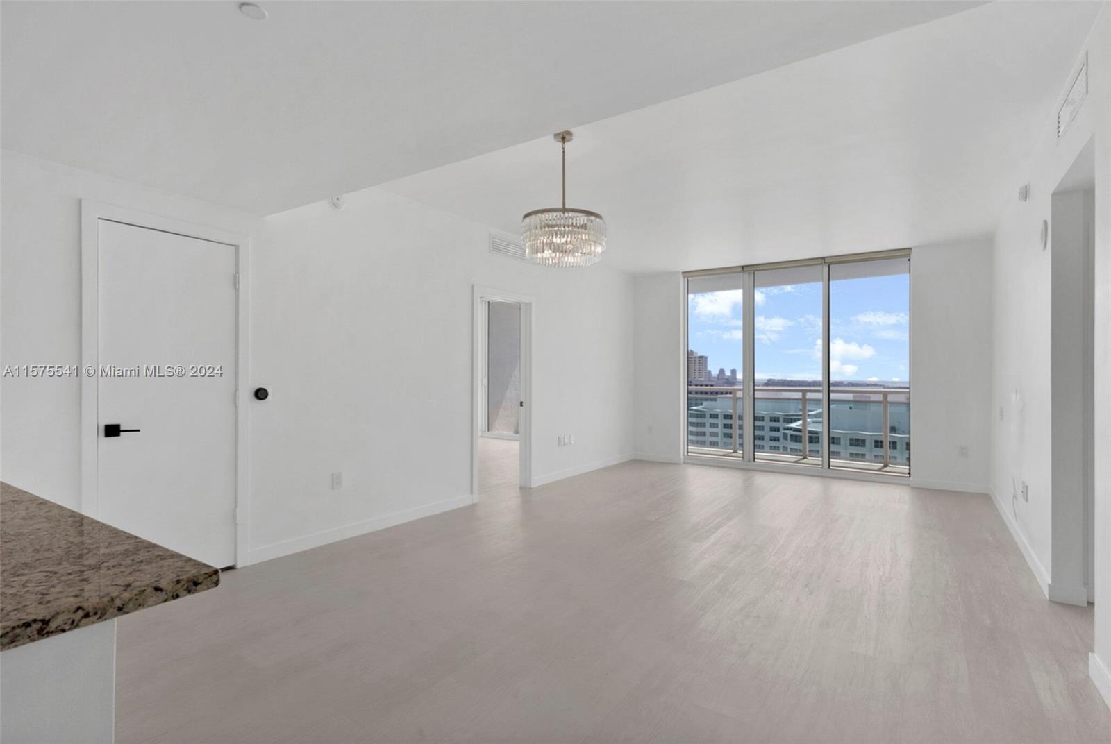 951 Brickell Ave # 2206