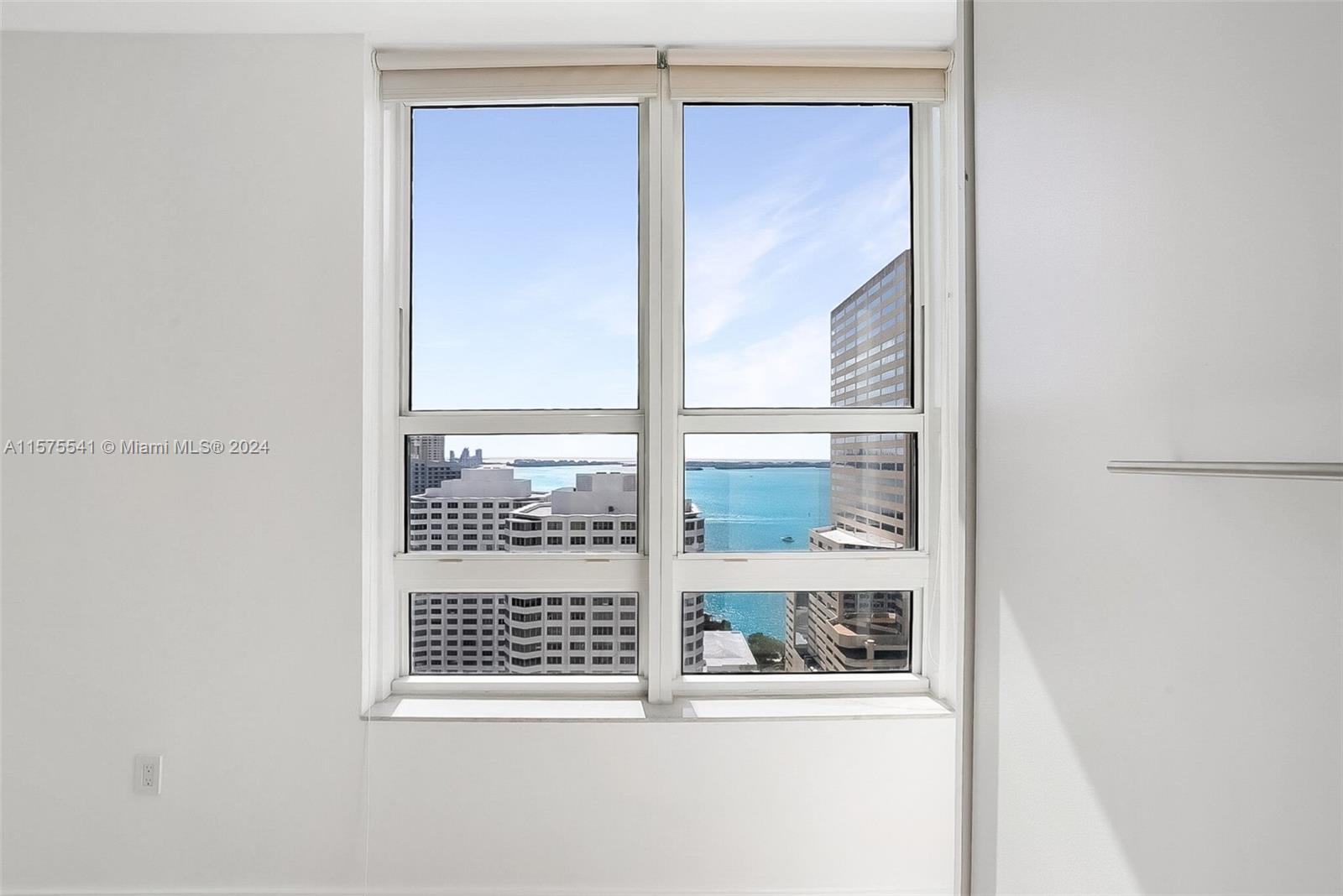 951 Brickell Ave # 2206