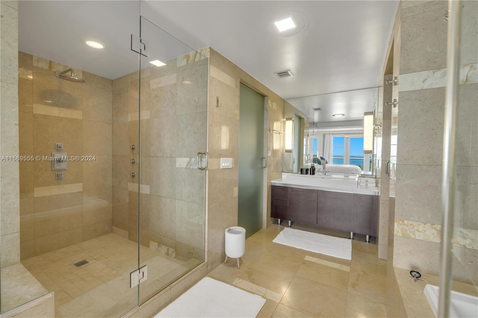 3739 Collins Ave # 302 Unit: N-302