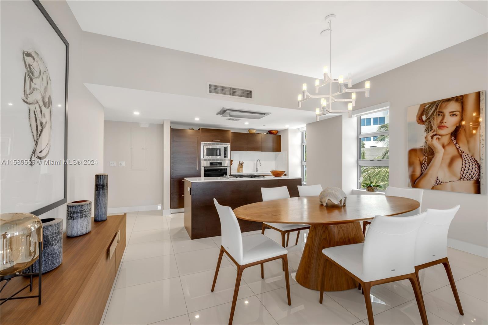 3739 Collins Ave # 302 Unit: N-302