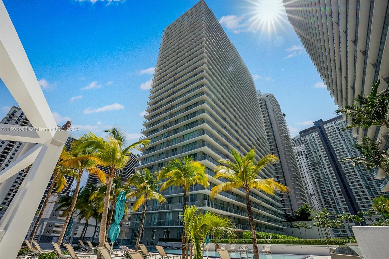 1111 SW 1st Ave Unit: UPH4022-