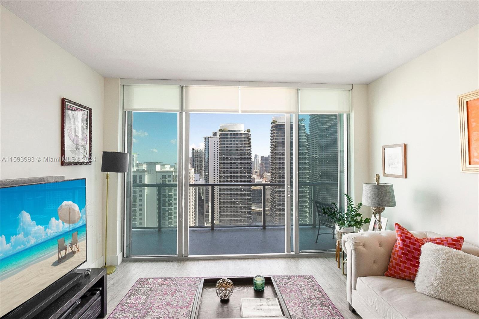 1111 SW 1st Ave Unit: UPH4022-
