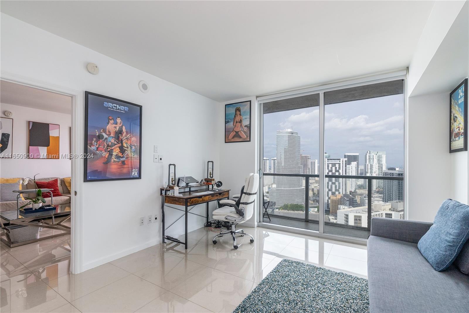 55 SE 6th St # 4005