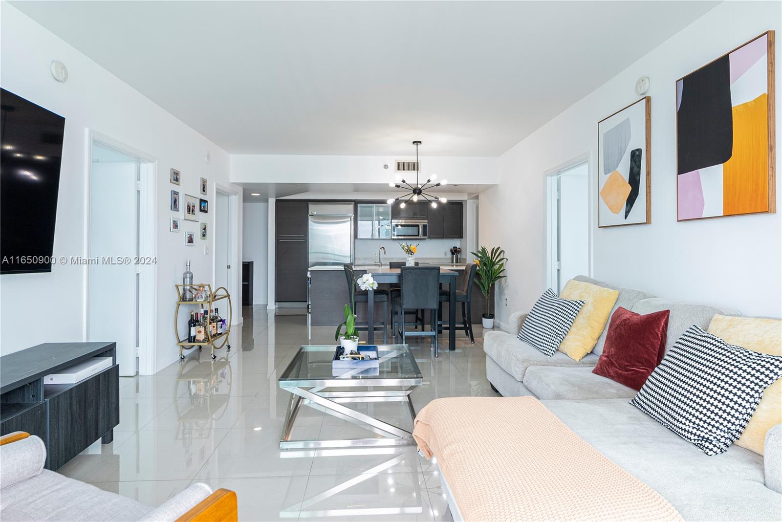 55 SE 6th St # 4005
