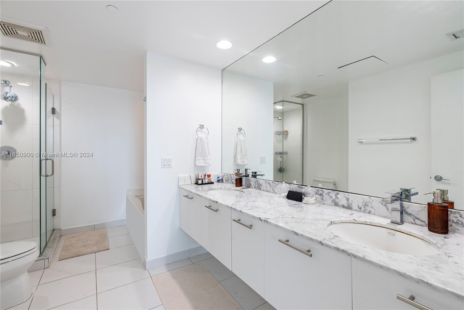 55 SE 6th St # 4005