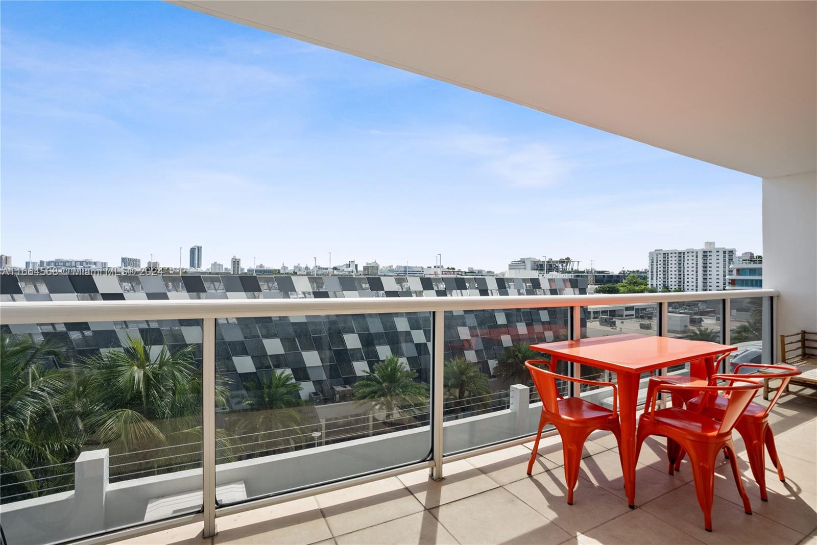 1800 Sunset Harbour Dr # 711