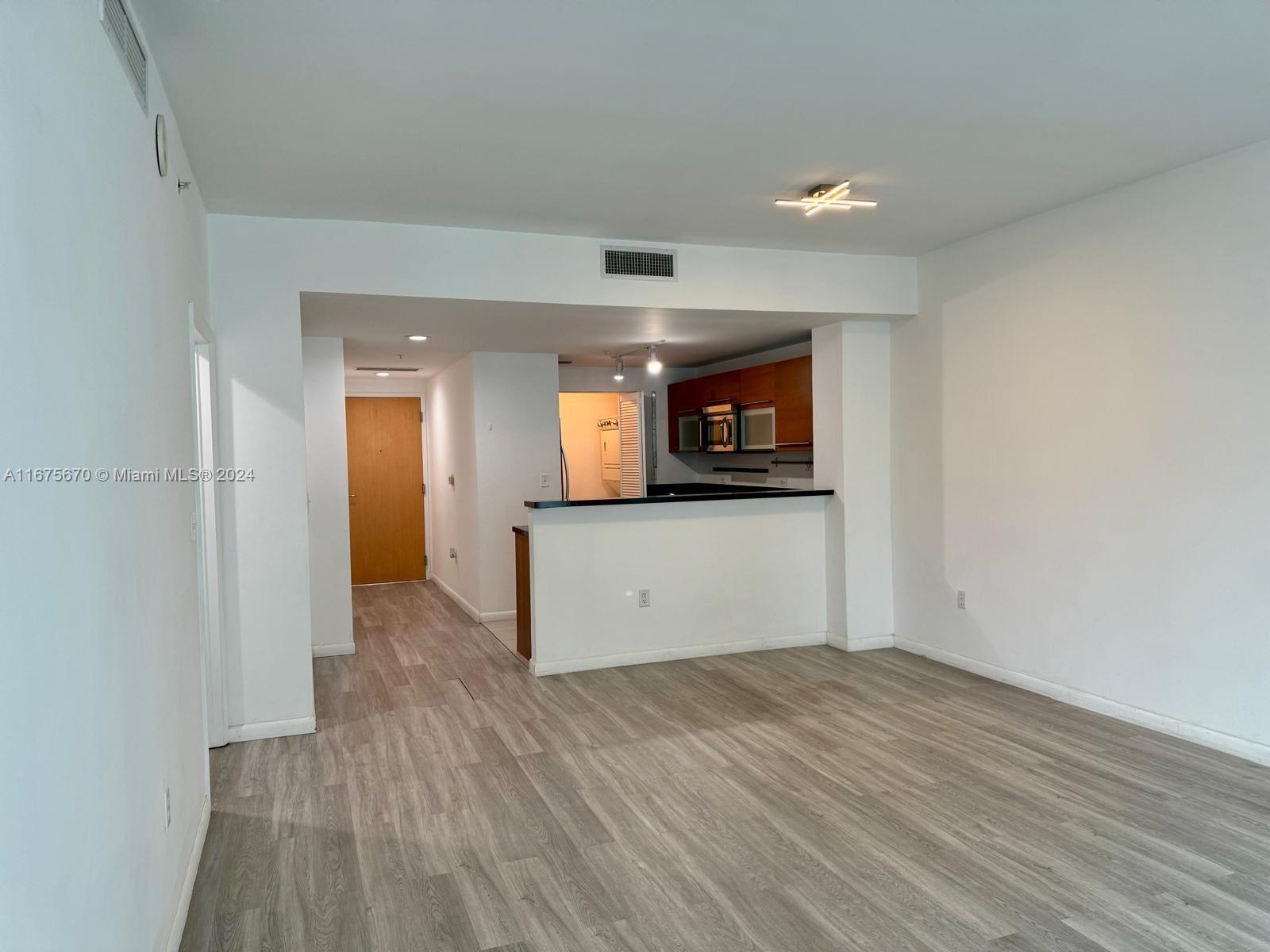 253 NE 2nd St # 2306
