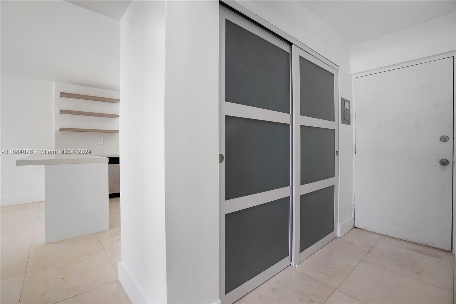 720 Collins Ave # 403