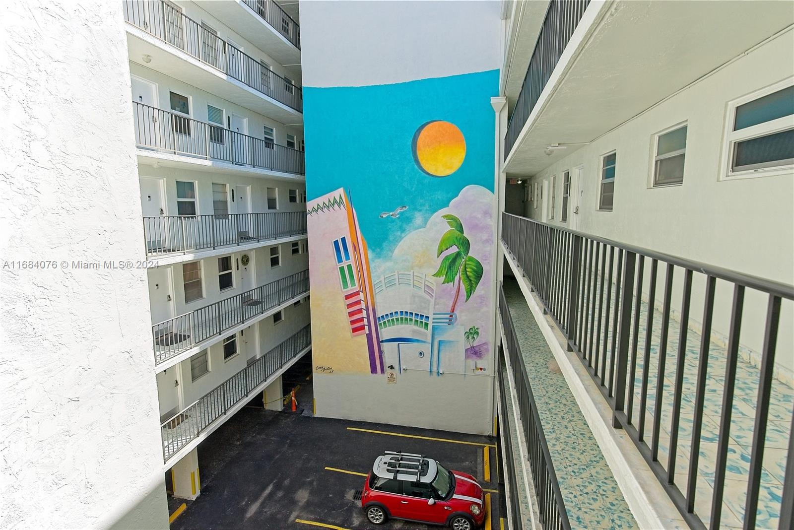 720 Collins Ave # 403