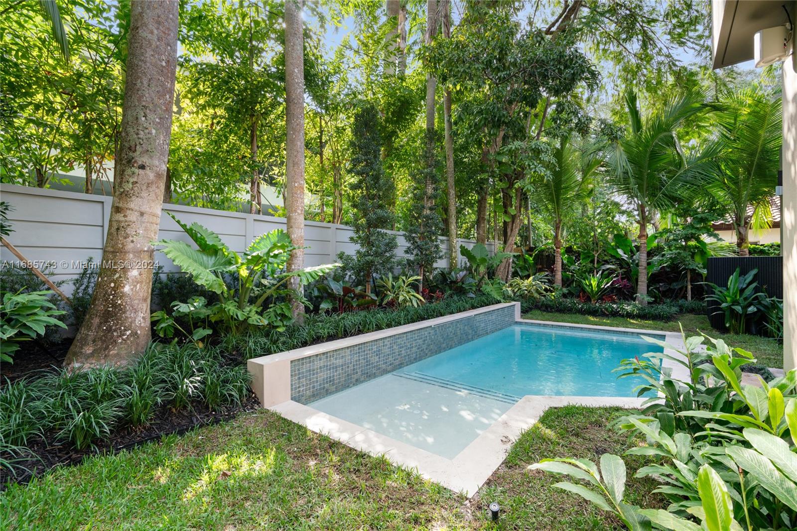 4110 Bonita Ave