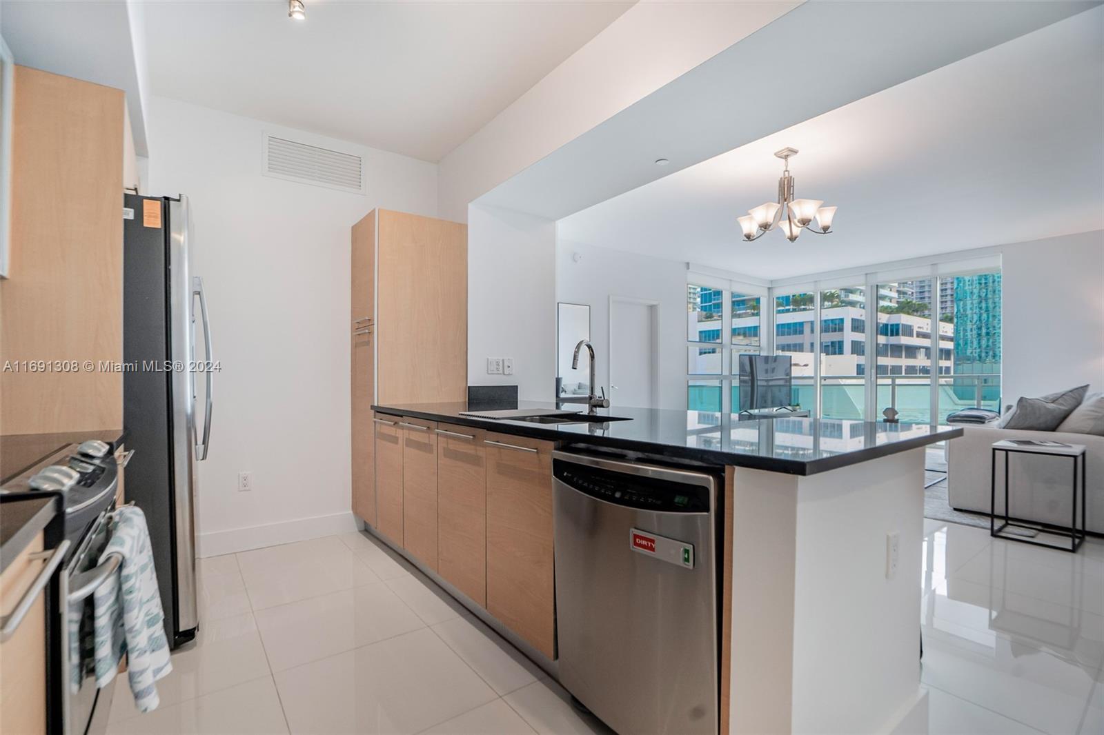 951 Brickell Ave # 1510